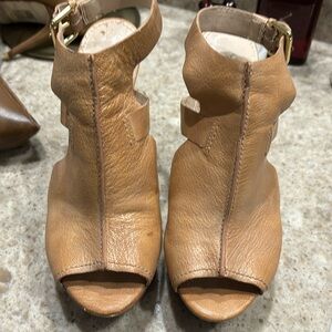 Guess Medium Brown "Tan" Leather Platform Peep Toe Ankle Strap Heels